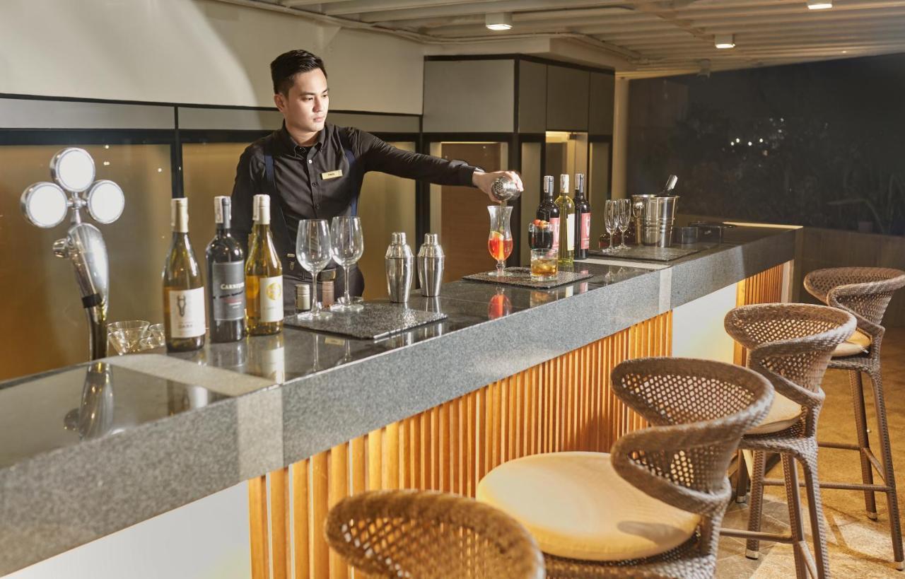 Kingsford Hotel Manila Paranaque City ภายนอก รูปภาพ